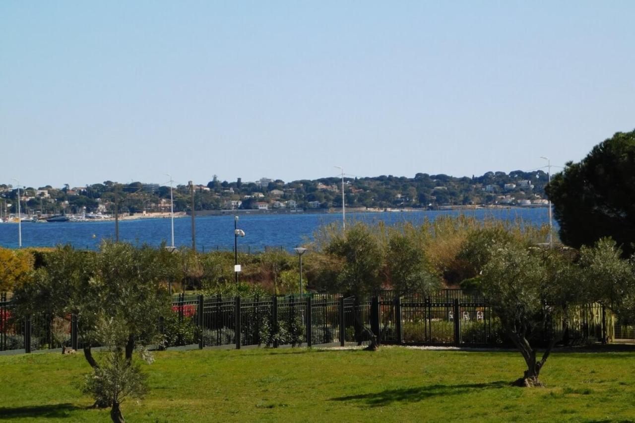 דירות "T2 "Antibes Les Pins 3" Air Conditionned Sea View With Parking And Pool" מראה חיצוני תמונה